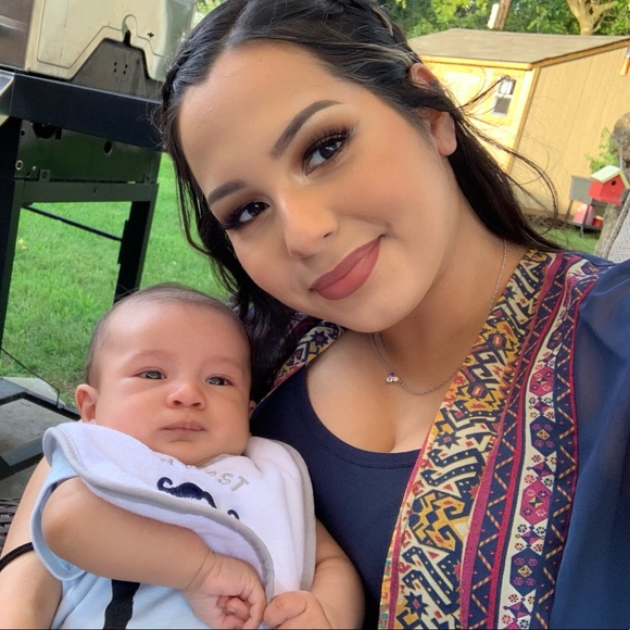 Meet posher - Picture 1 of 1